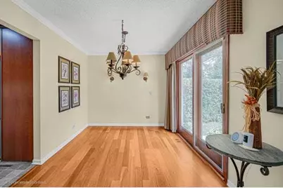 933 Shambliss Lane, Buffalo Grove, IL 60089 - Photo 19