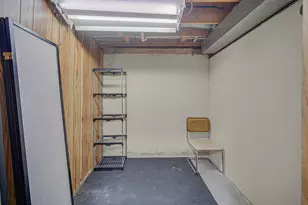 933 Shambliss Ln, Buffalo Grove, IL 60089 - Photo 9