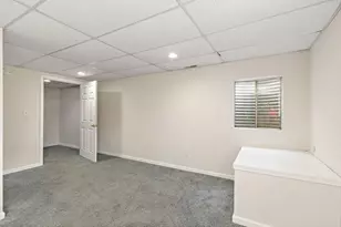 402 Lowell Dr, South Elgin, IL 60177 - Photo 15