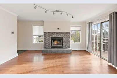 402 Lowell Drive #402, South Elgin, IL 60177 - Photo 3