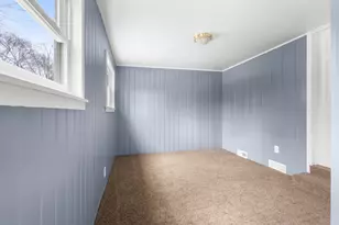 208 Moseley St, Elgin, IL 60123 - Photo 23