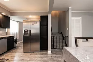 12769 S Loveland St, Alsip, IL 60803 - Photo 5