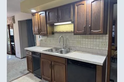 25 Crystal Court #D1, Pontiac, IL 61764 - Photo 13