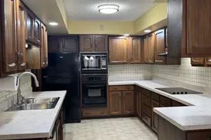 25 Crystal Ct, Pontiac, IL 61764 - Photo 11