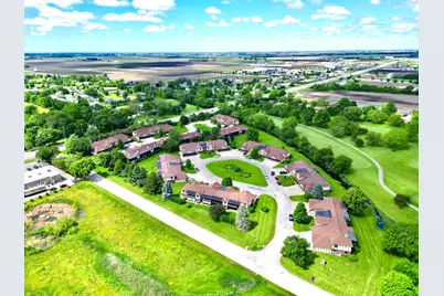 25 Crystal Court #D1, Pontiac, IL 61764 - Photo 3