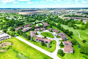 25 Crystal Ct, Pontiac, IL 61764 - Photo 3