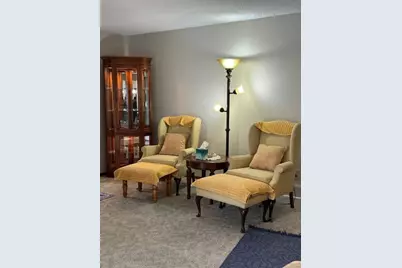 25 Crystal Court #D1, Pontiac, IL 61764 - Photo 9