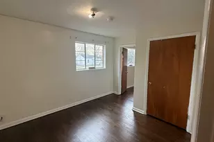 1014 Edwards St, Waukegan, IL 60085 - Photo 5