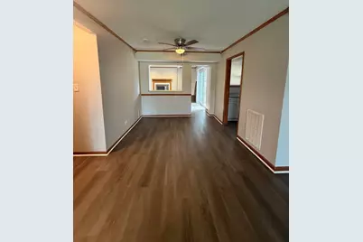 674 E Algonquin Road, Des Plaines, IL 60016 - Photo 5