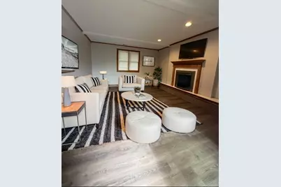 674 E Algonquin Road, Des Plaines, IL 60016 - Photo 9