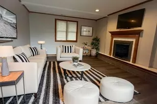 674 E Algonquin Rd, Des Plaines, IL 60016 - Photo 9