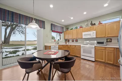 11453 Wildrose Drive, Huntley, IL 60142 - Photo 7