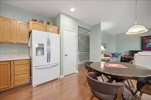 11453 Wildrose Dr, Huntley, IL 60142 - Photo 9