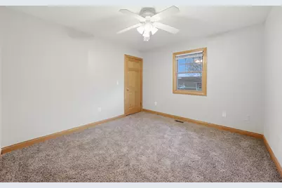 4 Junior Drive, Sandwich, IL 60548 - Photo 9