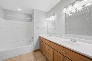 4 Junior Dr, Sandwich, IL 60548 - Photo 11