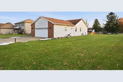 4 Junior Drive, Sandwich, IL 60548 - Photo 25