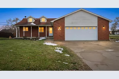 4 Junior Drive, Sandwich, IL 60548 - Photo 1