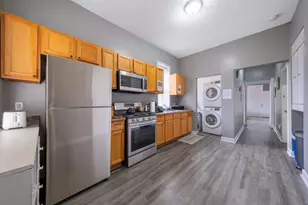 209 S Albany Ave, Chicago, IL 60612 - Photo 11