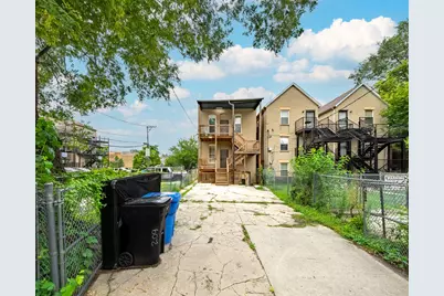 209 S Albany Avenue, Chicago, IL 60612 - Photo 25