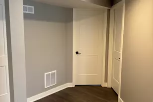 110 Hickory Ln, Morris, IL 60450 - Photo 17