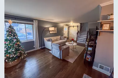 450 E Park Avenue, Elmhurst, IL 60126 - Photo 9