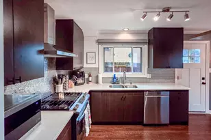 450 E Park Ave, Elmhurst, IL 60126 - Photo 11