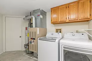 500 Pembrook Ct S, Crystal Lake, IL 60014 - Photo 13