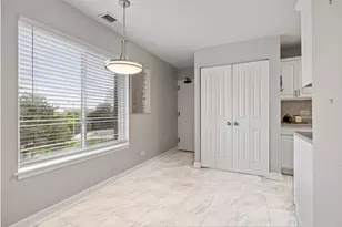 2201 S Grace St, Lombard, IL 60148 - Photo 13
