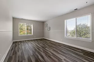 2201 S Grace St, Lombard, IL 60148 - Photo 15