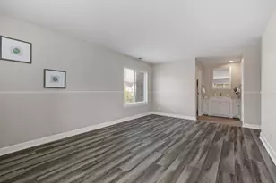 2201 S Grace St, Lombard, IL 60148 - Photo 15