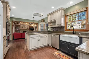 1203 Redfield Rd, Naperville, IL 60563 - Photo 9