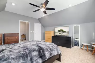 4338 N Kenneth Avenue, Chicago, IL 60641 - Photo 21