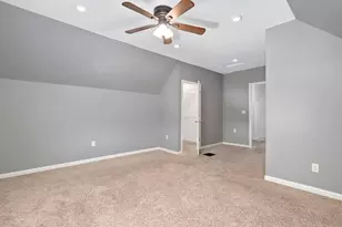 4338 N Kenneth Ave, Chicago, IL 60641 - Photo 17