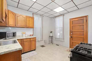 4338 N Kenneth Ave, Chicago, IL 60641 - Photo 9