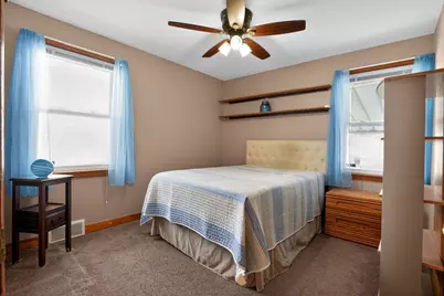 5321 N McVicker Avenue, Chicago, IL 60630 - Photo 13