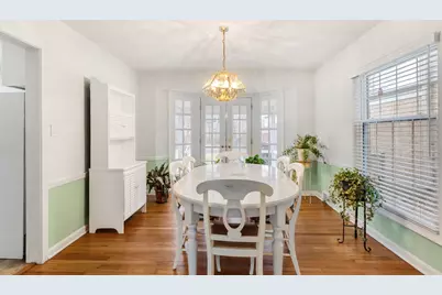 8527 Keystone Avenue, Skokie, IL 60076 - Photo 7