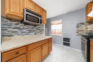 7326 S Francisco Ave, Chicago, IL 60629 - Photo 3