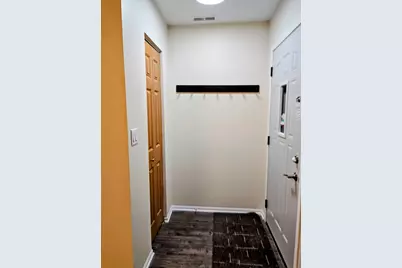 304 N Parkside Avenue, Chicago, IL 60644 - Photo 5