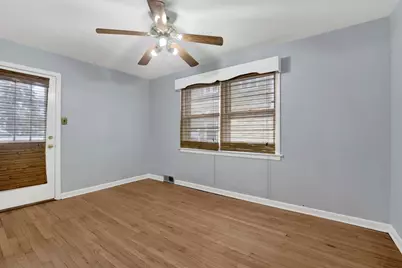5265 W Devon Avenue, Chicago, IL 60646 - Photo 9