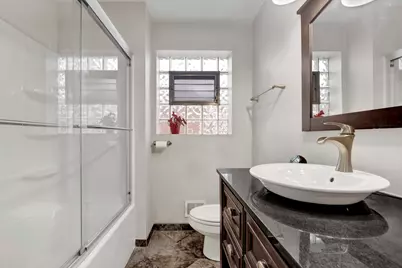 5265 W Devon Avenue, Chicago, IL 60646 - Photo 11