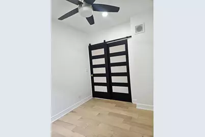 5402 N Mobile Avenue, Chicago, IL 60630 - Photo 9