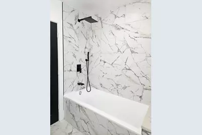 5402 N Mobile Avenue, Chicago, IL 60630 - Photo 19