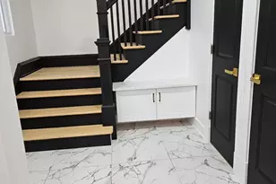 5402 N Mobile Ave, Chicago, IL 60630 - Photo 3