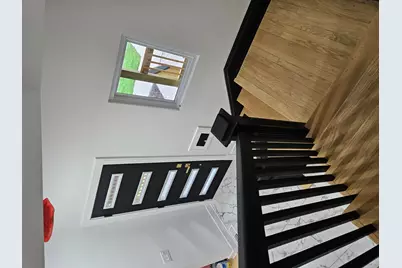 5402 N Mobile Avenue, Chicago, IL 60630 - Photo 11