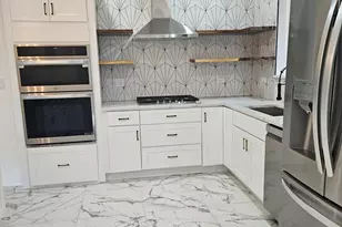 5402 N Mobile Ave, Chicago, IL 60630 - Photo 7