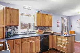 108 W Maple St, Roberts, IL 60962 - Photo 11