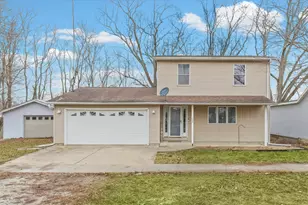 108 W Maple St, Roberts, IL 60962 - Photo 23