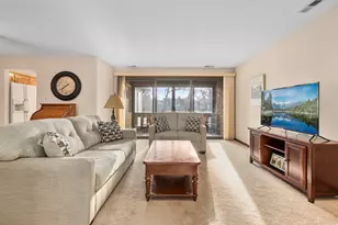 7761 W Foresthill Ln, Palos Heights, IL 60463 - Photo 3