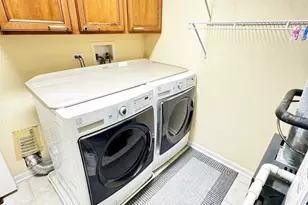 5362 Wildspring Dr, Lake in the Hills, IL 60156 - Photo 13