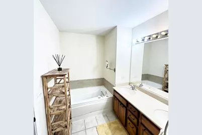 5362 Wildspring Drive, Lake in the Hills, IL 60156 - Photo 17